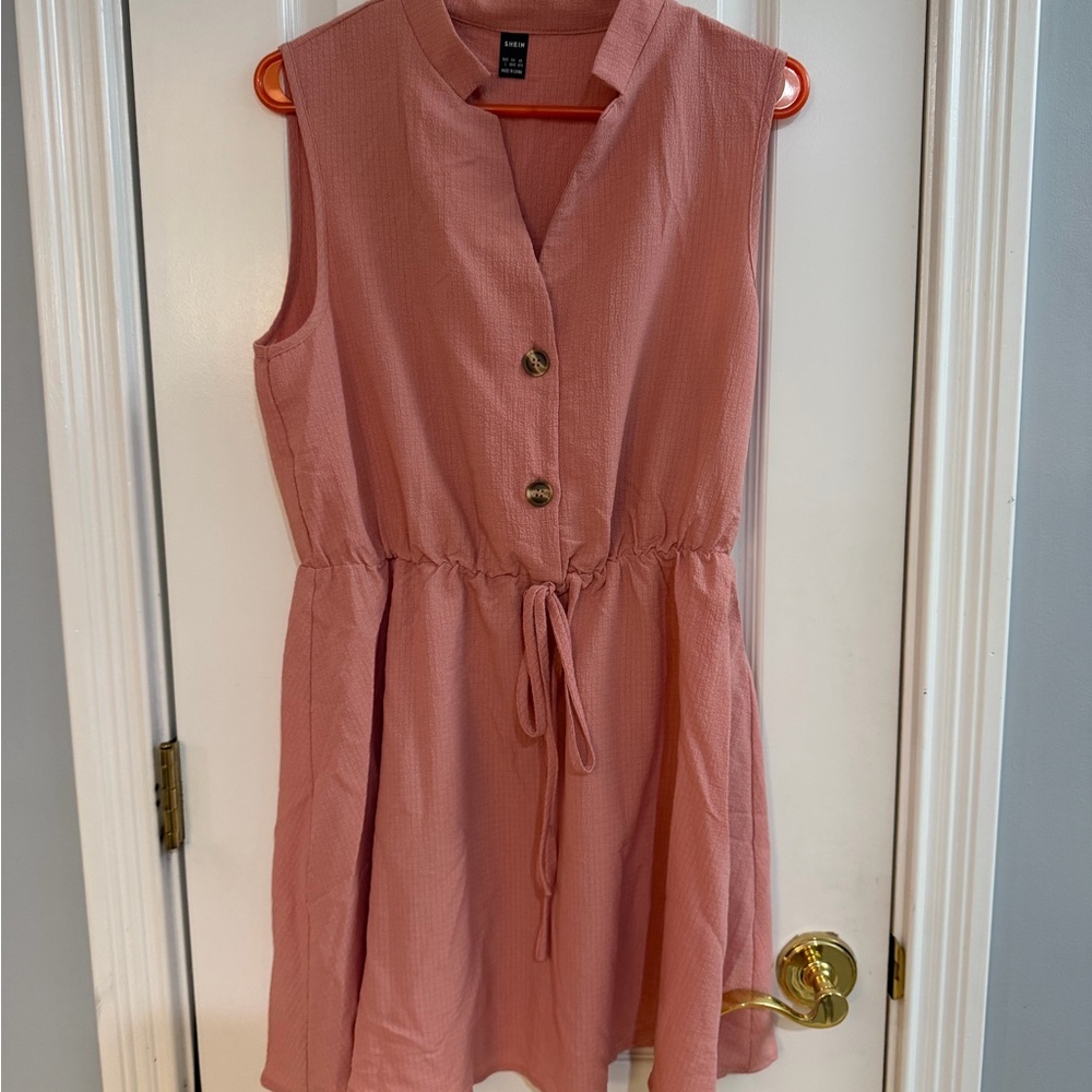 SHEIN Sleeveless Rose Button-Front Mini Dress
